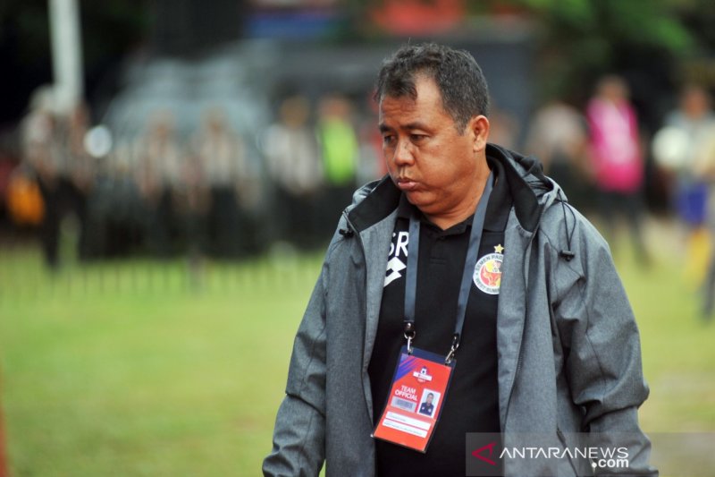 PELATIH SEMEN PADANG FC SYAFRIANTO MUNDUR