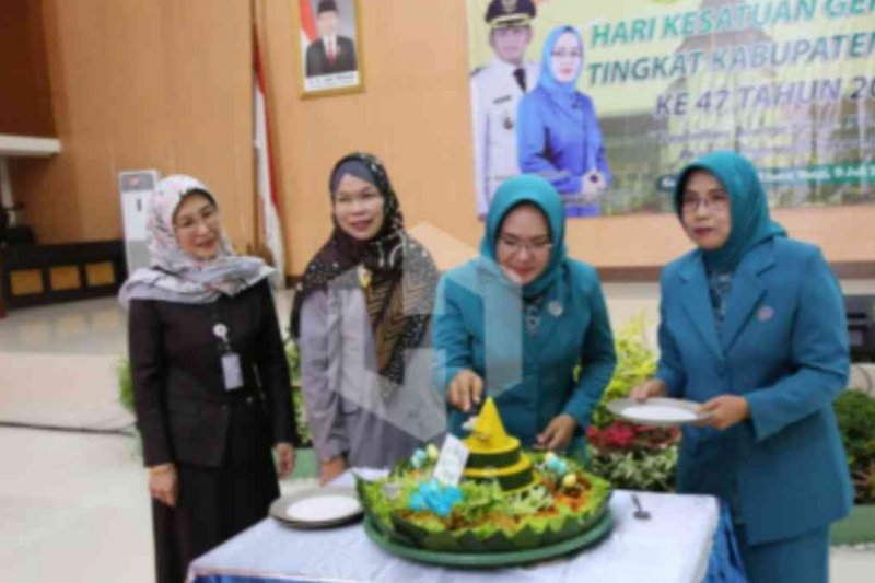 Pemkab Bekasi kenalkan program Sekoper Cinta