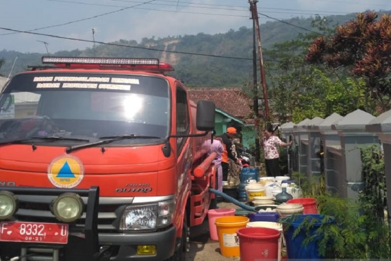 Tujuh Kecamatan di Sukabumi mulai sulit air bersih