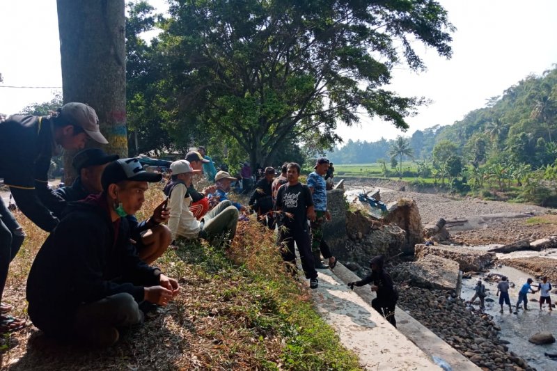 Pemkab Cianjur segera tangani darurat irigasi Cikondang