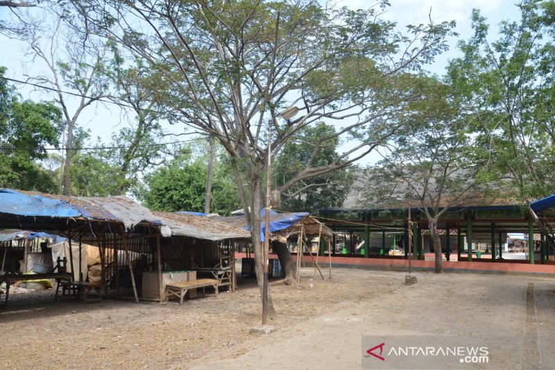 Karawang ingin menatta kawasan wisata religi Makam Syekh Quro