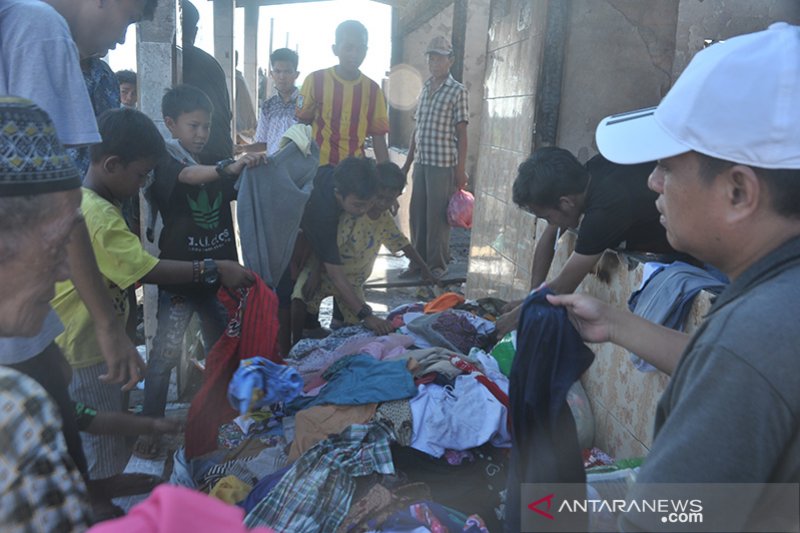 Pasca kebakaran kawasan padat penduduk Sungki