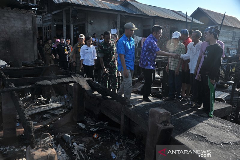 Pasca kebakaran kawasan padat penduduk Sungki