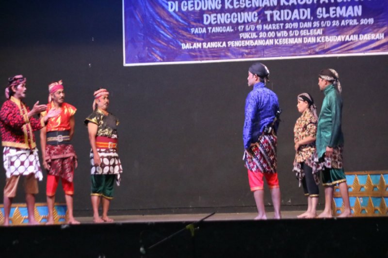 Disbud Sleman membina sanggar untuk memajukan budaya
