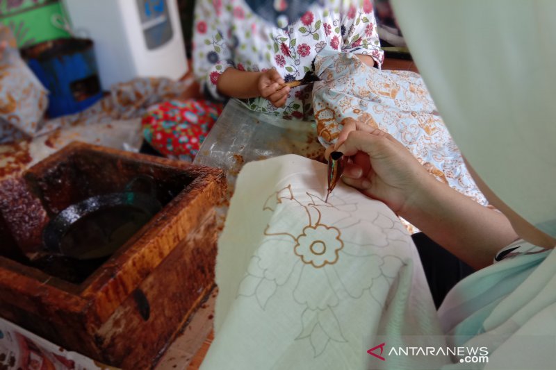 Mengenal 40 Motif Batik Betawi Terogong Di Jakarta Selatan Antara News