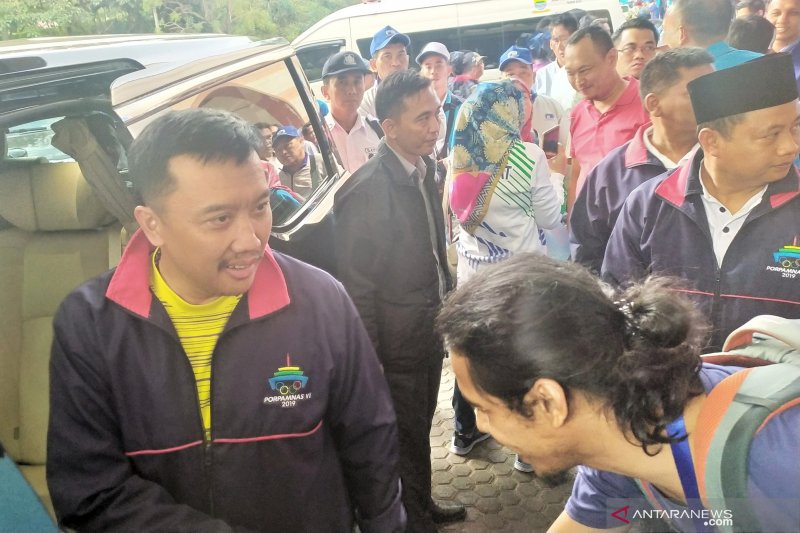 Menpora akan dalami soal Stadion GBLA yang terbengkalai