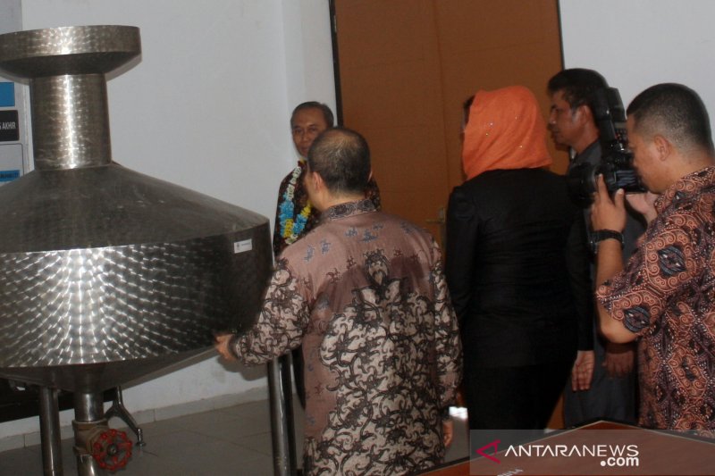 Komunitas emak-emak di Purwakarta ditugasi awasi timbangan pasar