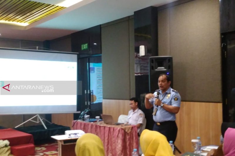 Imigrasi Palembang deportasi 24 orang warga negara asing
