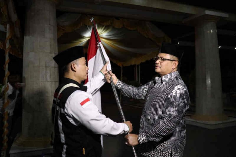 Dua calon haji Indramayu gagal berangkat ke Tanah Suci