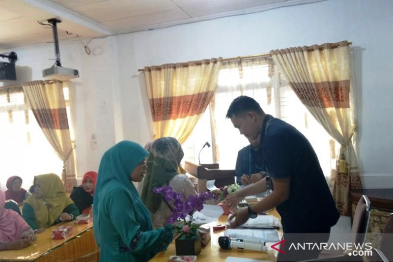 67 keluarga terima kartu bantuan pangan nontunai