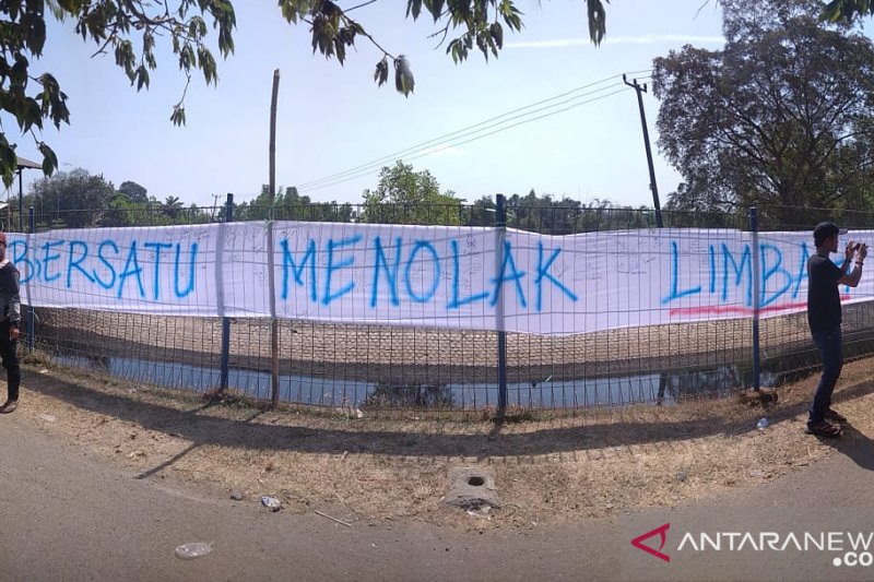 Aktivis Karawang: Pemerintah agar tindak perusahaan pencemar sungai