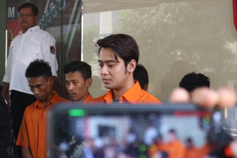 Polisi tetapkan Kris Hatta tersangka setelah pemeriksaan lima saksi