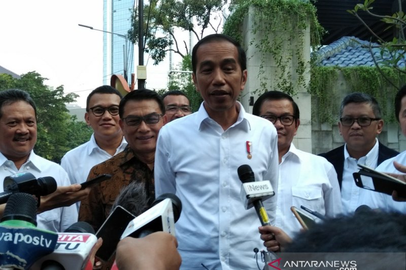 Joko Widodo hadiri pembubaran TKN