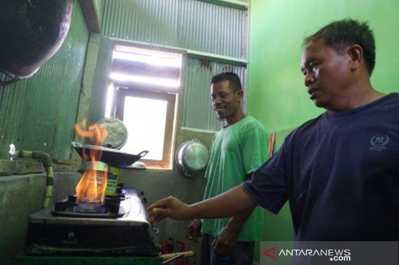 Pemanfaatan kotoran sapi menjadi biogas