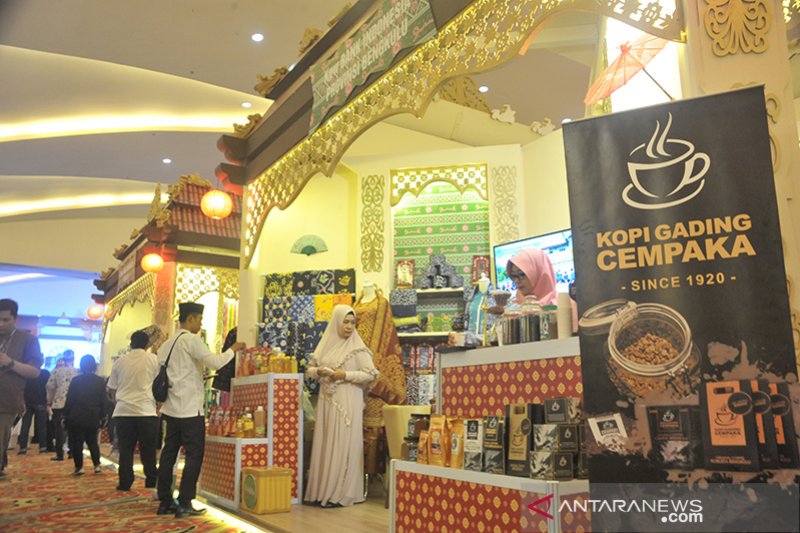 Pembukaan Festival Ekonomi Syariah di Palembang