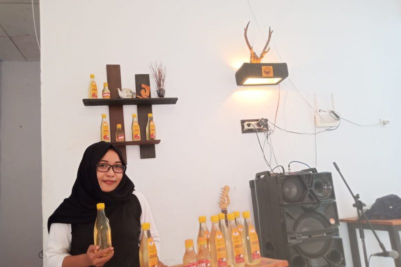 Emak-emak di Parigi Moutong kembangkan bisnis minyak kelapa dalam