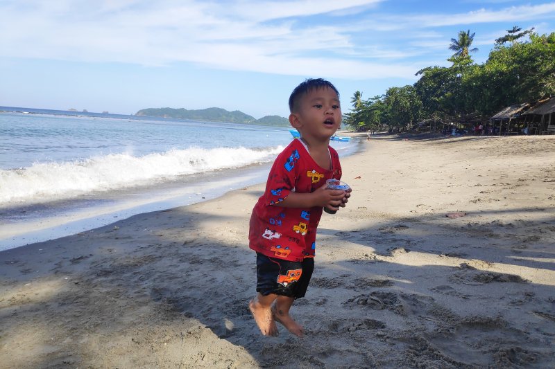 Pantai Lumintang salah satu potensi wisata Minahasa Tenggara