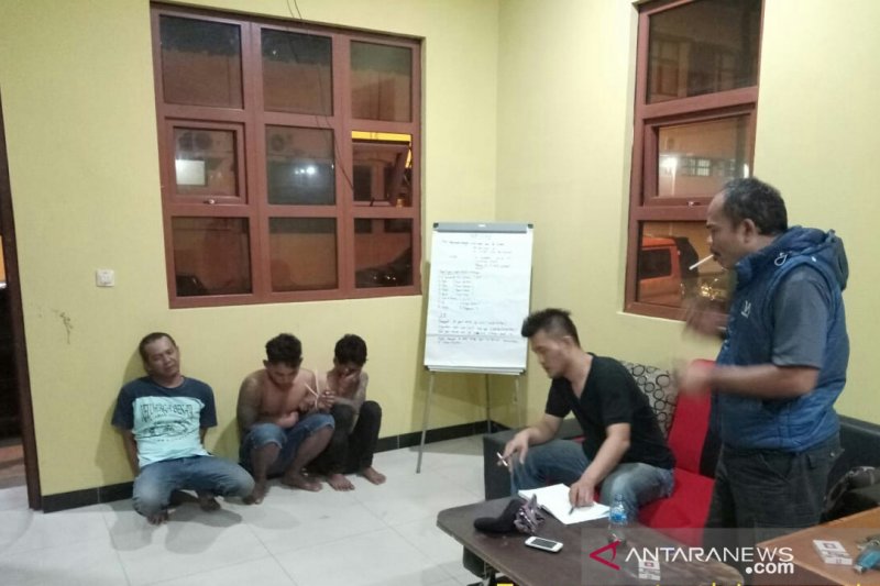 Polres Cianjur tangkap pencuri 8 tabung gas melon