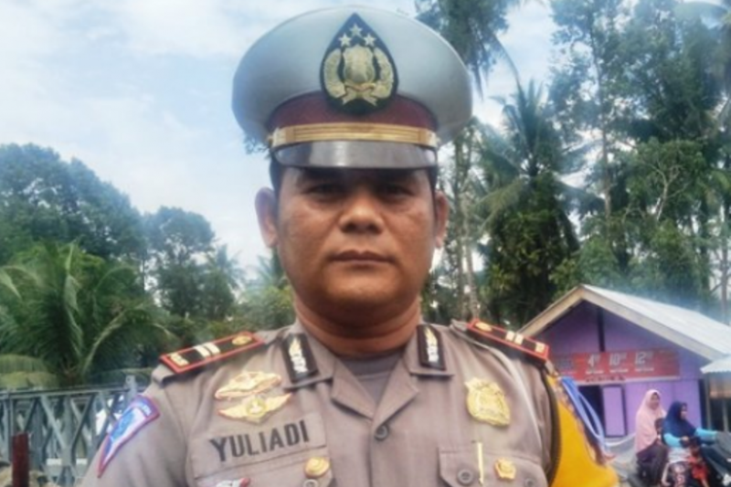 Sebelum rebah timpa minibus, truk tangki sempat jalan ratusan meter ke arah Padang