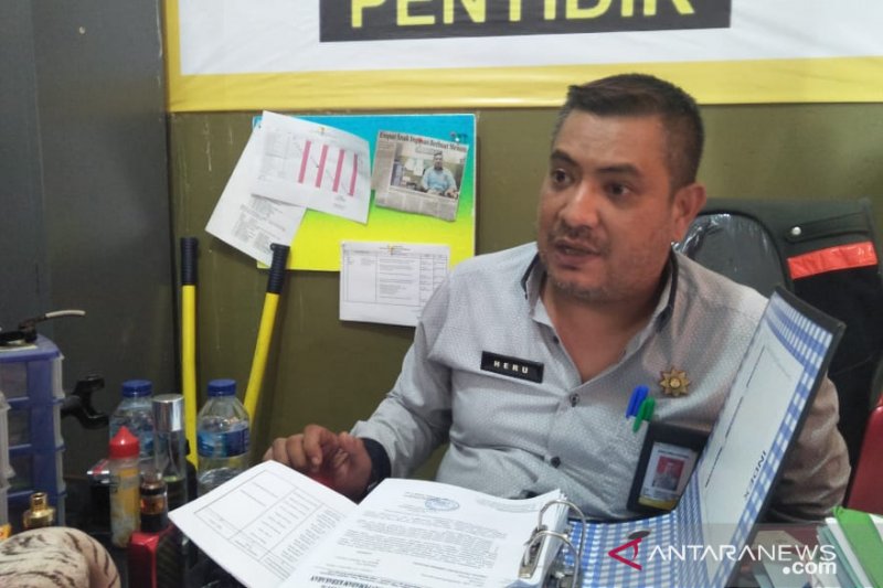 Satpol PP Cianjur segel 29 perusahaan terkait izin