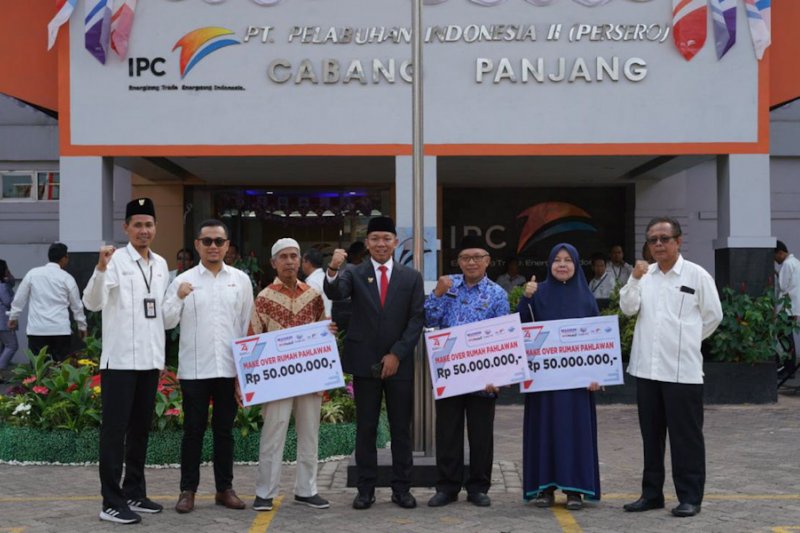 Pelindo bantu renovasi enam rumah pahlawan