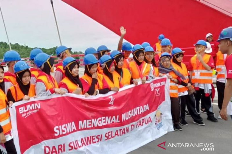 SMN Sulsel berkunjung ke jembatan fenomenal Holtekam