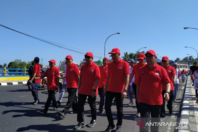 WIKA-Damri-BKI-Nindya Ajak Masyarakat Manado Jalan Sehat 5K