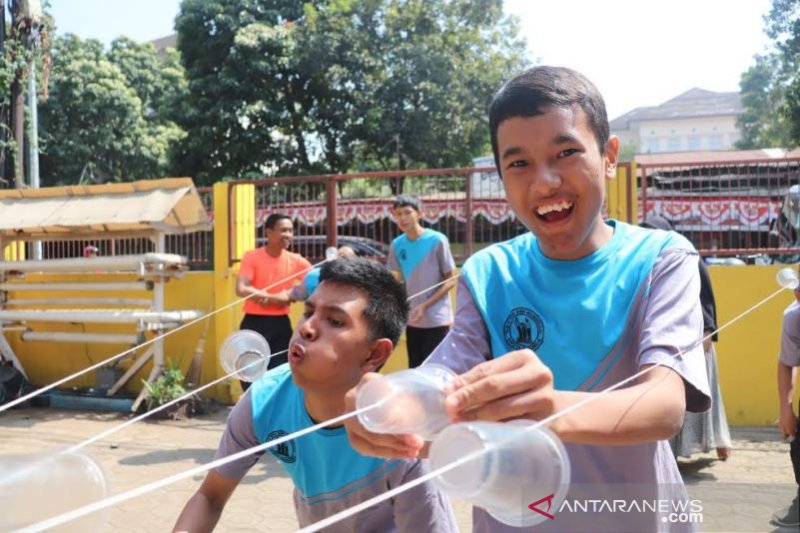 Siswa SLB C-Plus Asih Manunggal ikut meriahkan HUT-74 RI