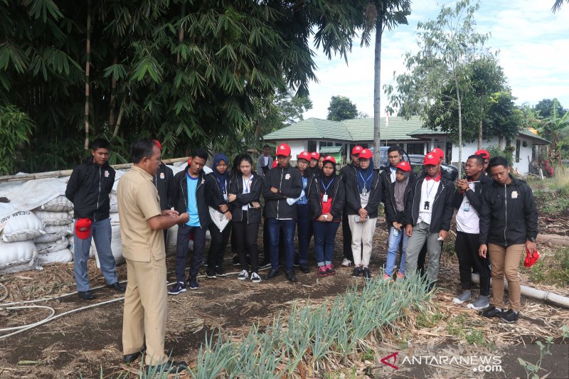 SMN-2019 Kunjungi Florikultura-Damri-BKI