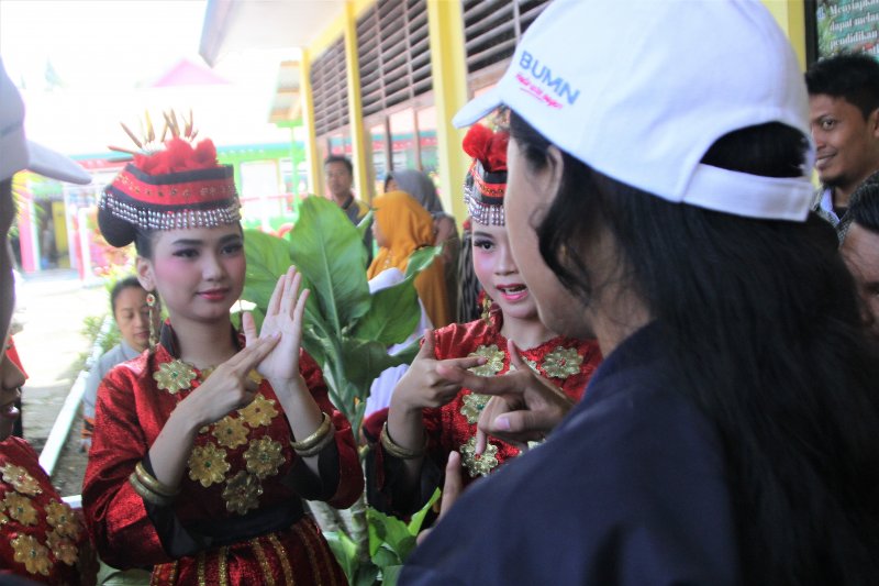 SMN BABEL TUKAR INFORMASI KE SISWA SLB