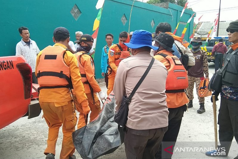 Jasad nelayan Sanusi ditemukan 30 kilometer dari lokasi tenggelam