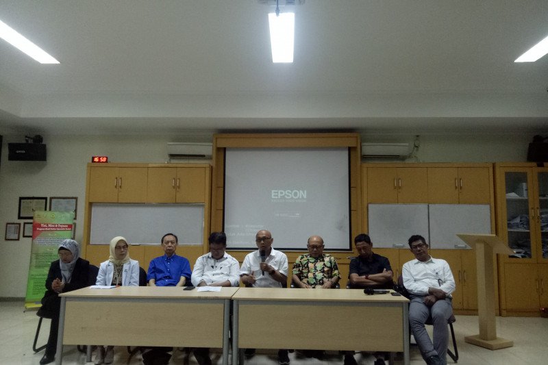 Tim dokter RSUP M. Hoesin Palembang pisahkan bayi kembar siam