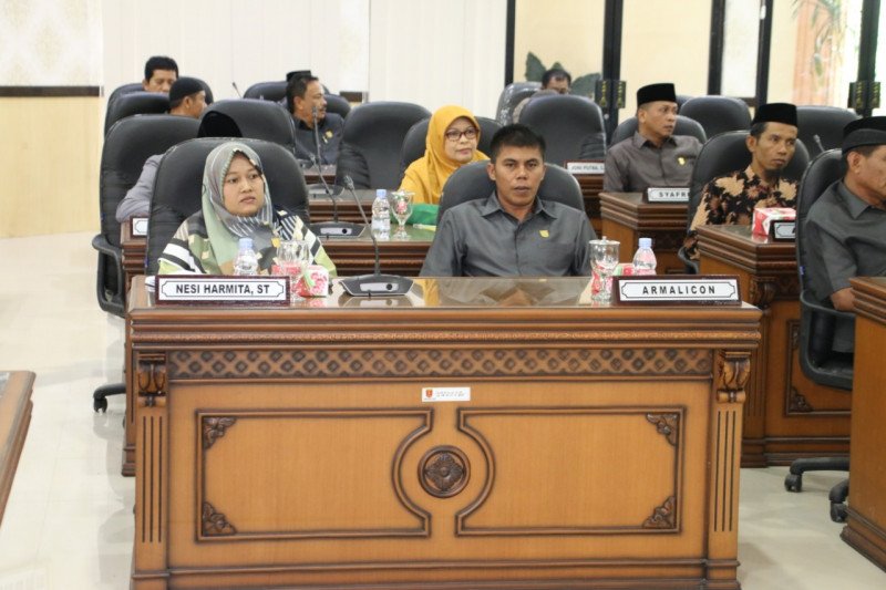 DPRD Agam bentuk tujuh fraksi, dua fraksi gabungan parpol