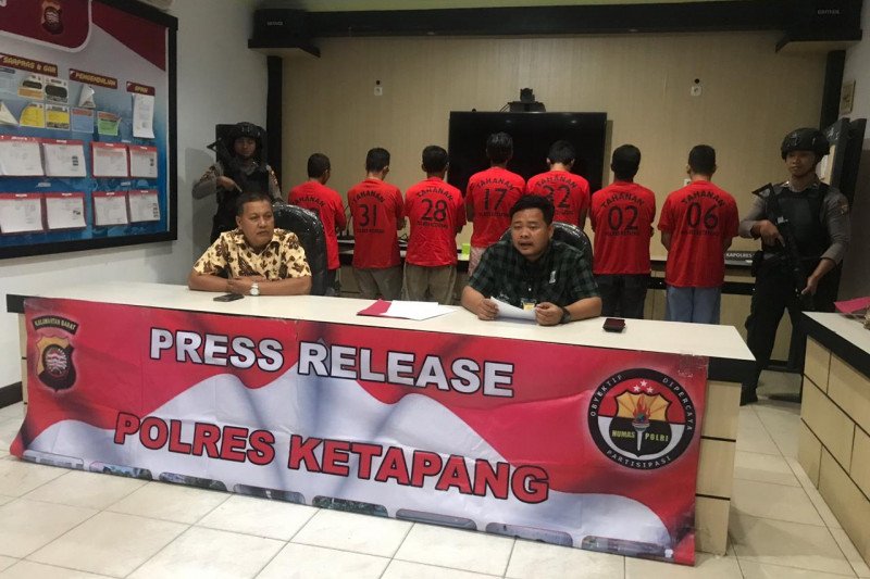 Cabuli delapan muridnya, oknum guru SD ini diringkus di rumahnya