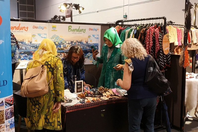 Produk fesyen Bandung dipamerkan di ajang busana terbesar Asia