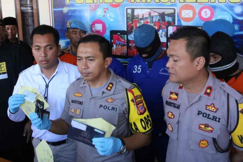 Polisi Majalengka tangkap empat pelaku penggelapan mobil