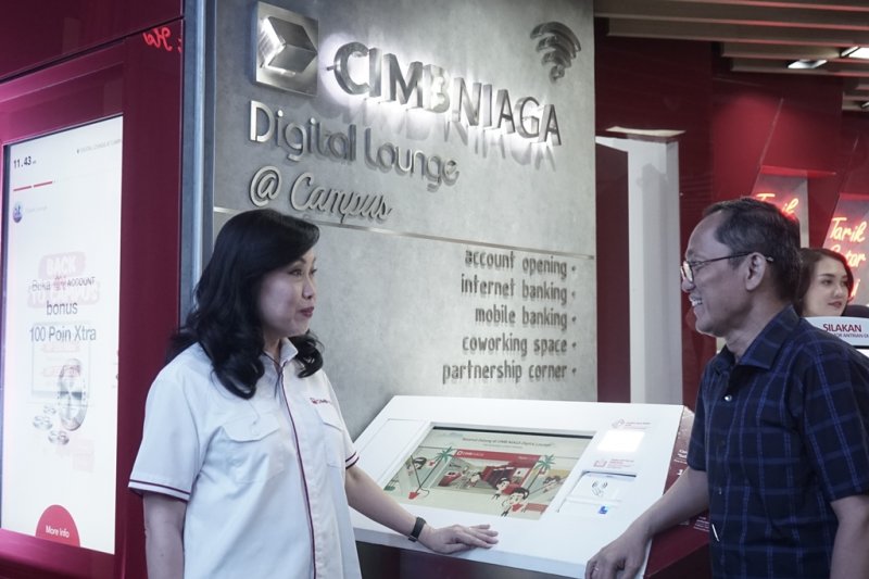 Perluas penetrasi bisnis, CIMB Niaga resmikan Digital Lounge @Campus di ITB