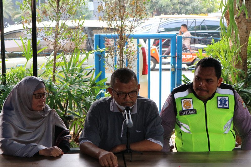 Pengemudi di video polisi "nemplok" di mobil derita kanker getah bening