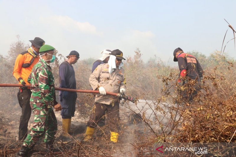 Upaya Polres Lingga meredam asap dan api