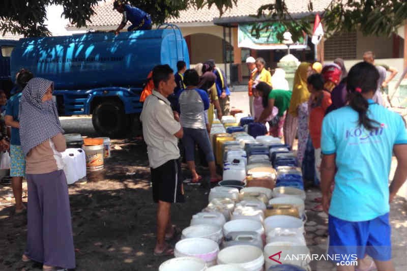 BPBD :  12 kecamatan di Cirebon alami kelangkaan air bersih