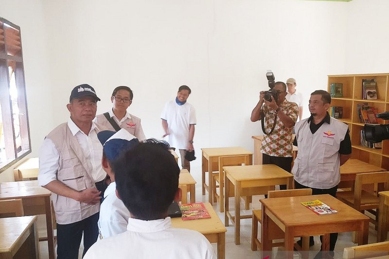 Mendikbud apresiasi laboratorium komputer di Natuna