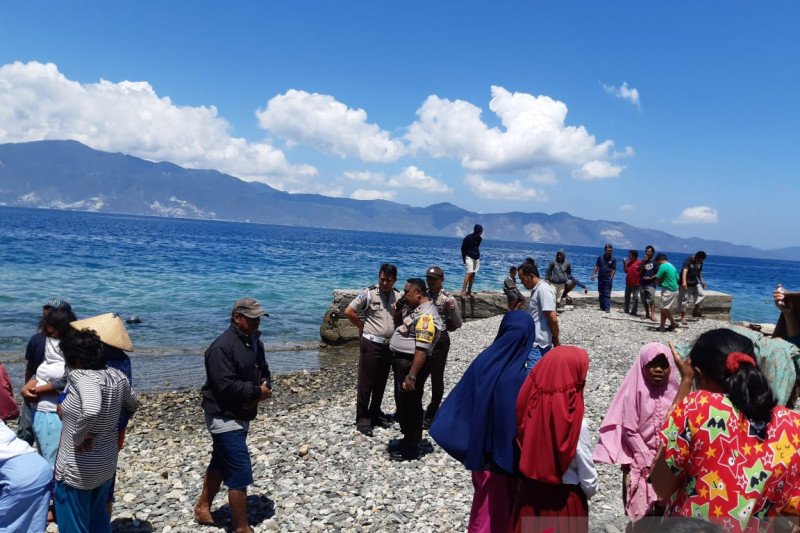 Sesosok diduga mayat ditemukan di perairan Teluk Palu
