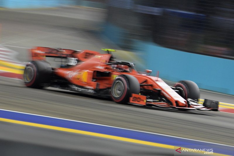 Leclerc raih 'pole position' di GP Singapura