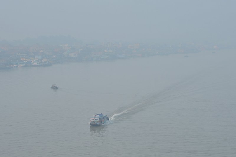Kondisi kabut asap pagi di Palembang