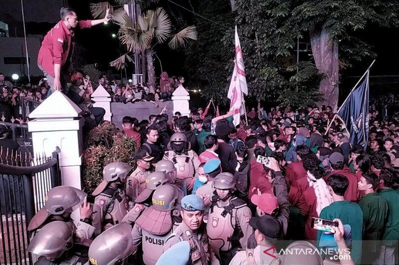 Jumlah korban akibat demo mahasiswa di Bandung catat 95 orang