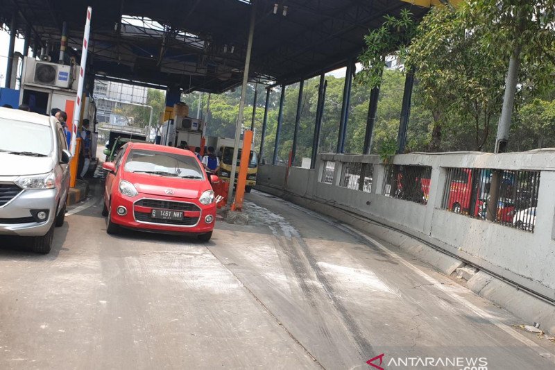 Gerbang Tol Pejompongan Dibuka Usai Rusak Akibat Aksi Massa Antara News