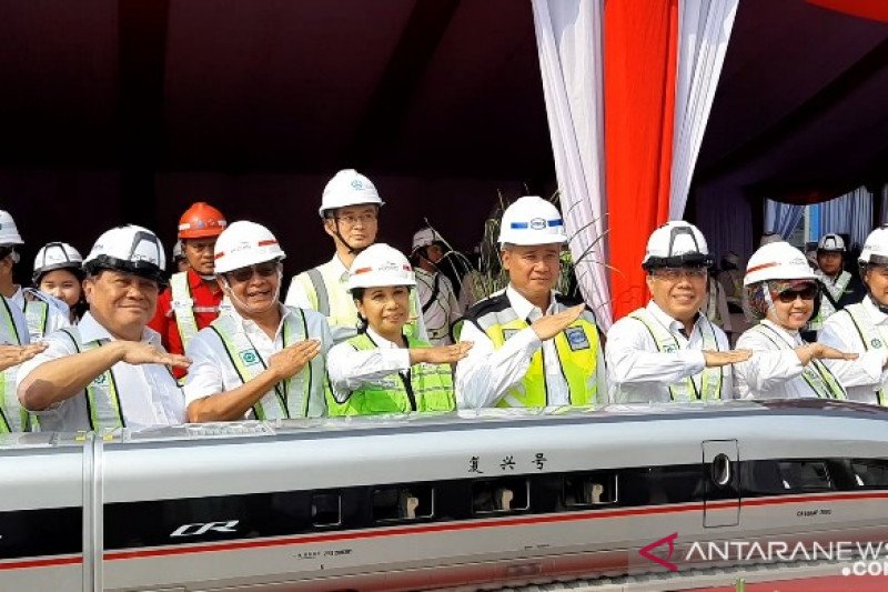 Menteri BUMN resmikan pemasangan girder pertama kereta cepat Jakarta-Bandung