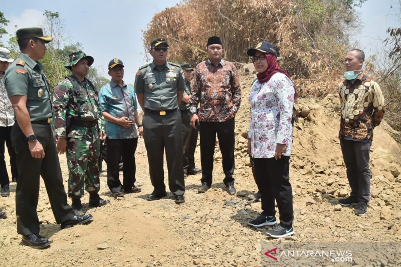 Ade Yasin manfaatkan TMMD buka akses jalan Bogor-Cianjur-Purwakarta