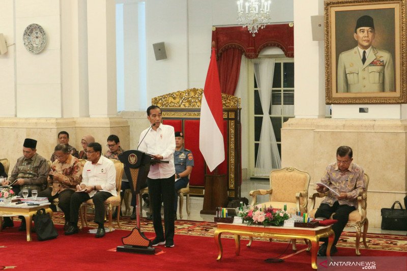 Presiden Jokowi berterima kasih kepada para menteri dan pimpinan lembaga