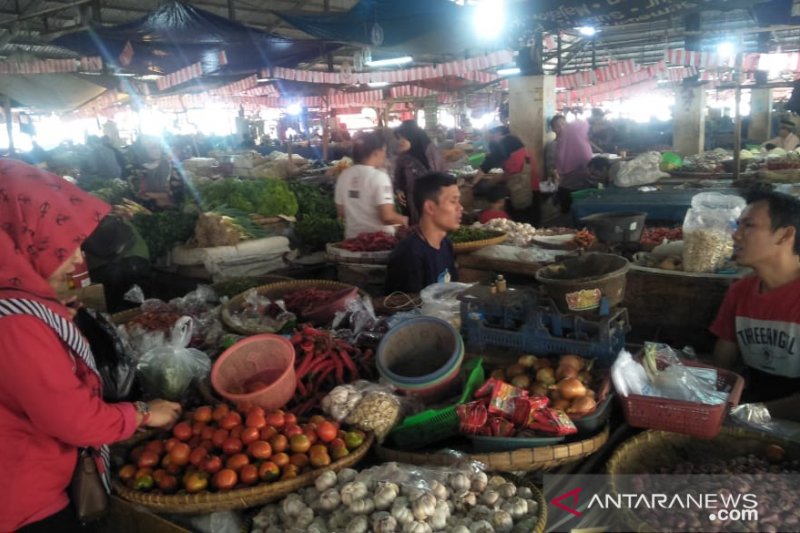 Harga bawang putih dan merah di Cianjur mulai normal